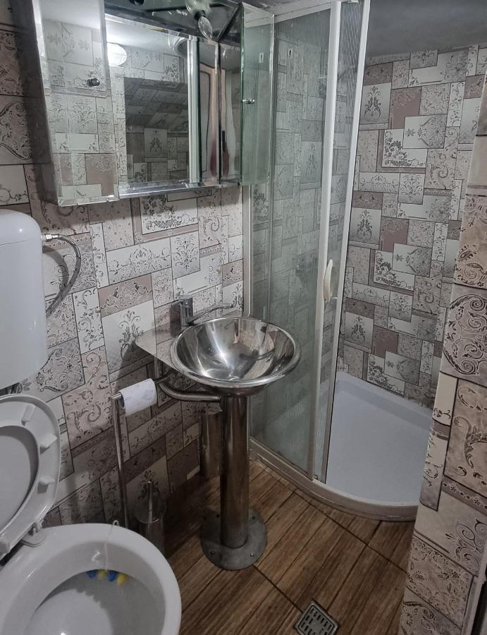 Old Style Hotel Vratsa Bagian luar foto