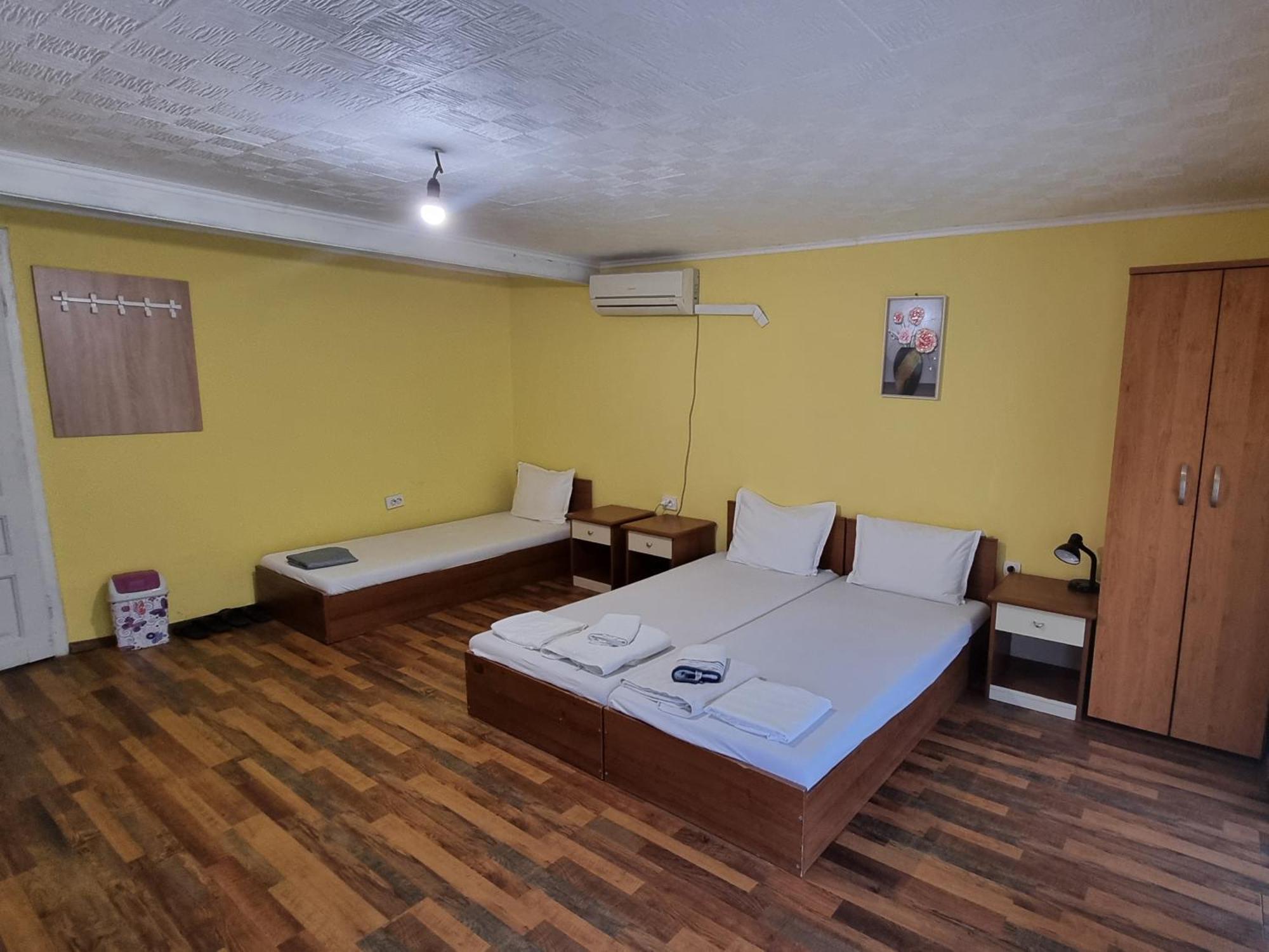 Old Style Hotel Vratsa Bagian luar foto
