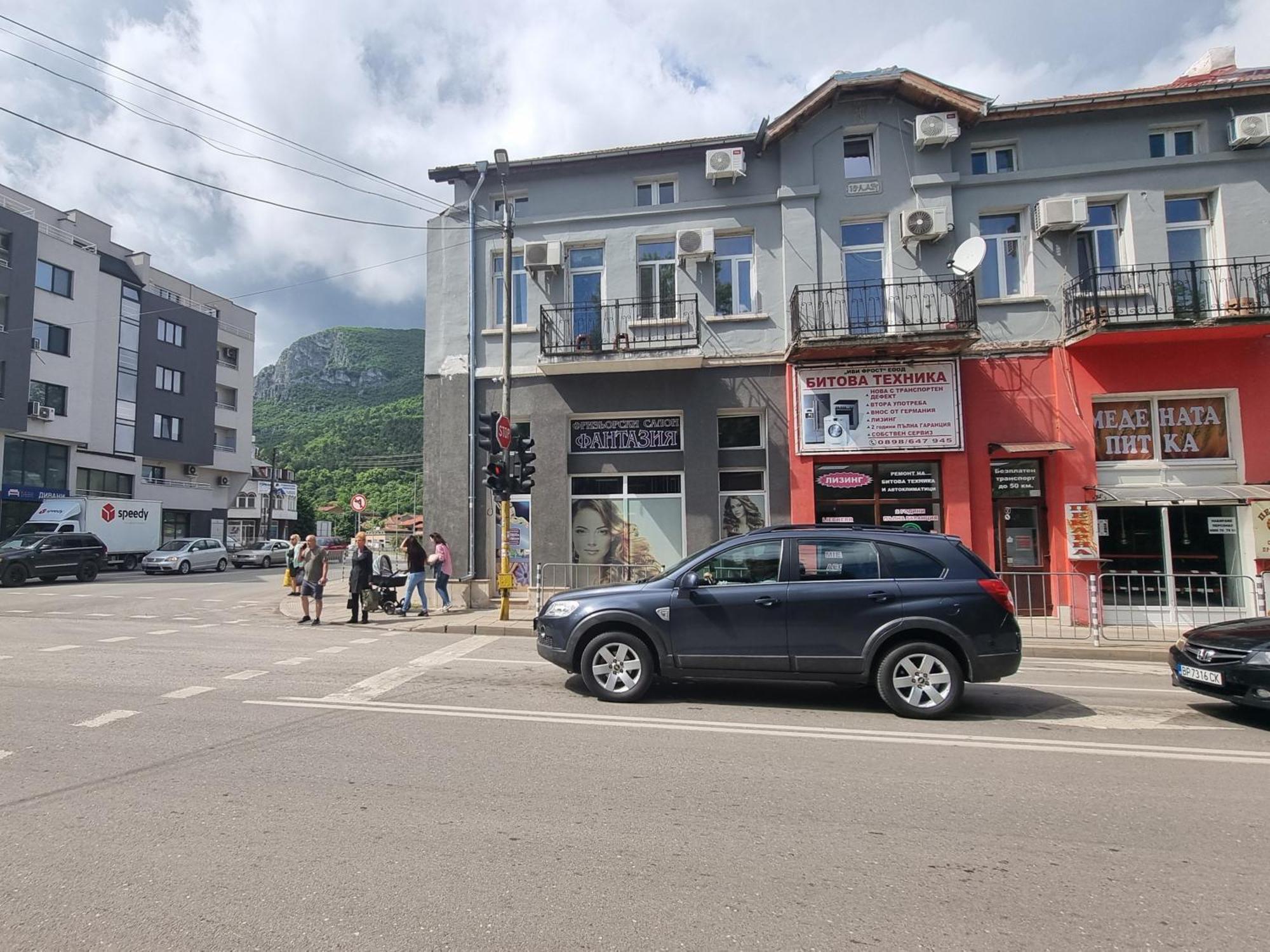 Old Style Hotel Vratsa Bagian luar foto